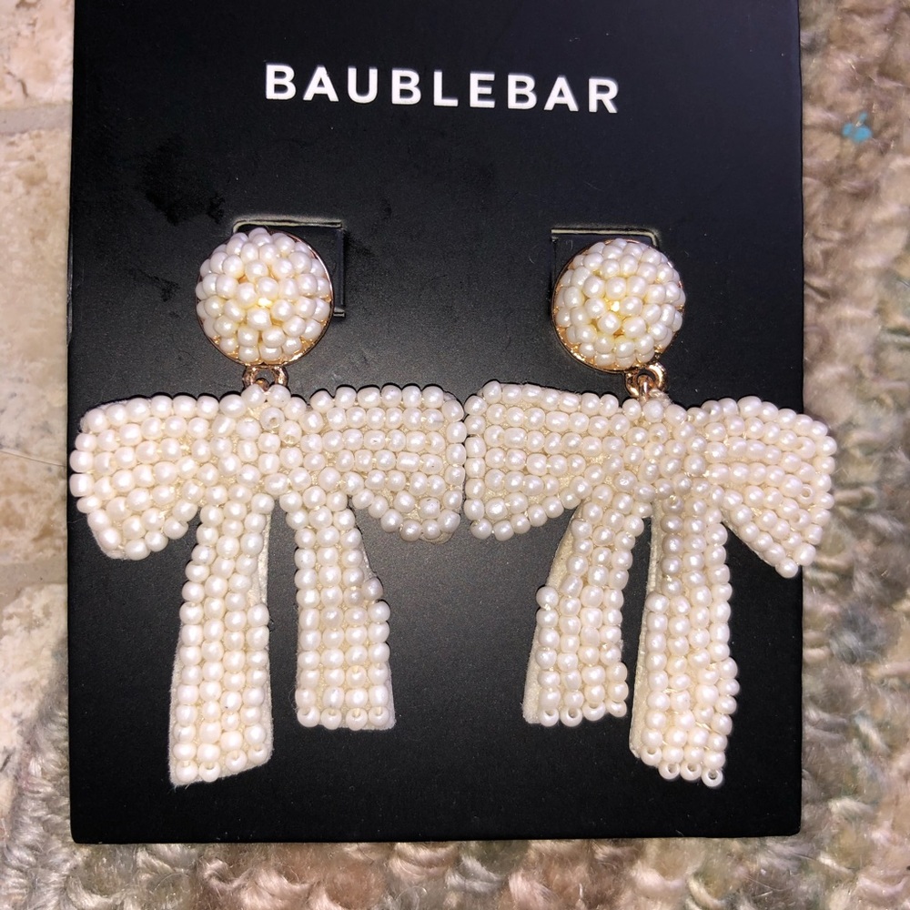 Bauble Bar White Bow Earrings NWT